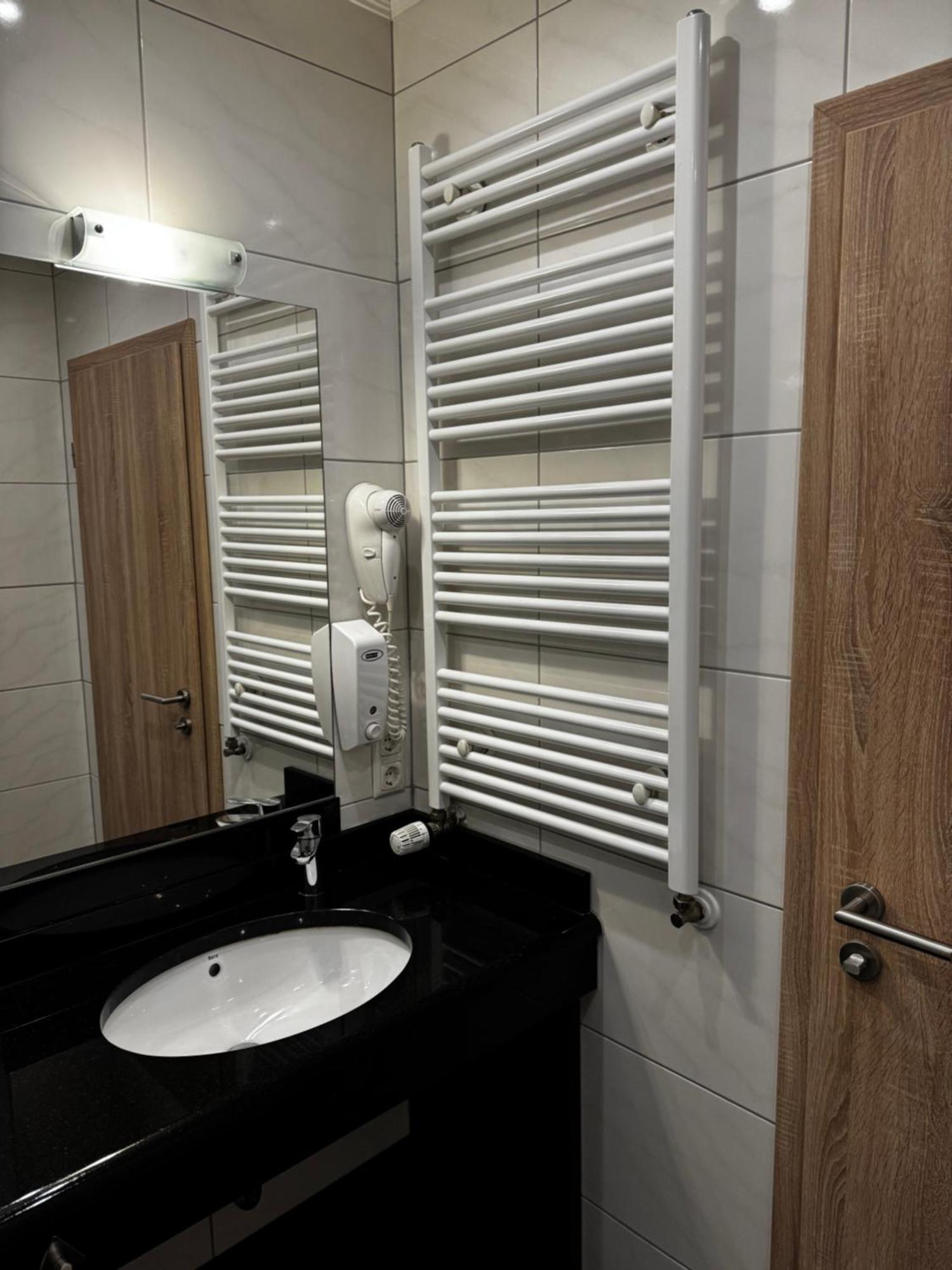 Hotel & Restaurant Brommler Muehle Gangelt Екстериор снимка
